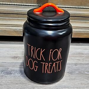 New Rae Dunn canister